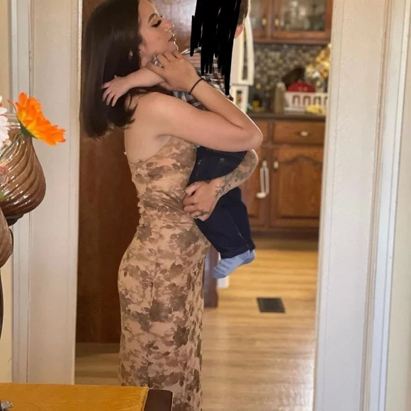 Small - Picture 2 of 2